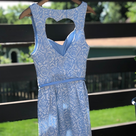 Candie's Dresses & Skirts - 🦊 ❤️ 4 for $15! Pretty Blue and White Rose Dress